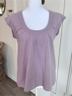 Ivy Chic NY 100% Cashmere Lilac Pleated Scoop Neck Cap Sleeve Top M
